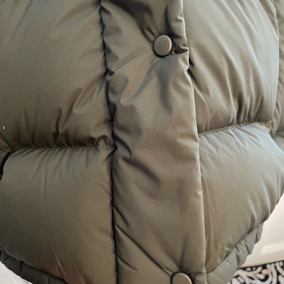 Lululemon Wonder Puff Jacket - Picture 13 of 16